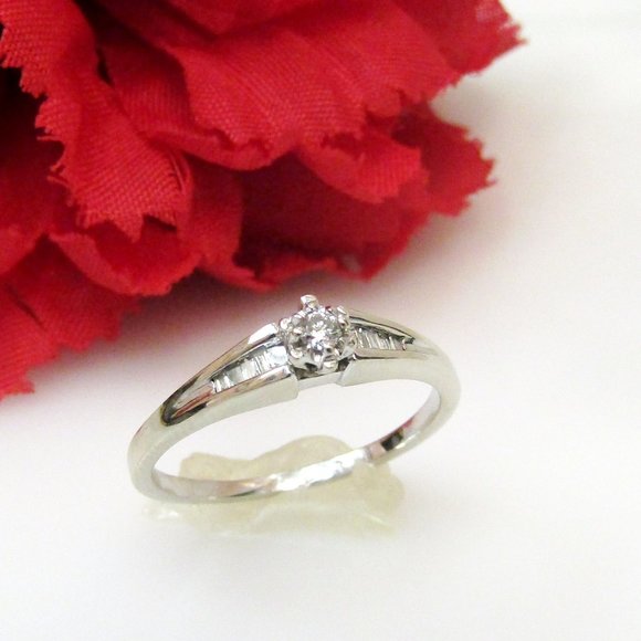 Diamond Promise Ring With Accents 10k White Gold Size 6.25 Genuine Natural Real - Picture 7 of 12